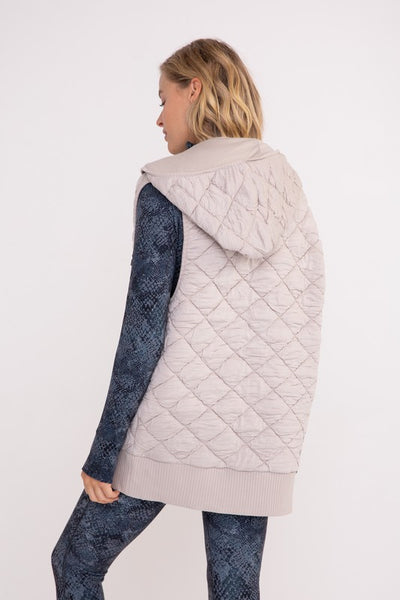 STONE OVERSIZED QUILTED FLEECE VEST