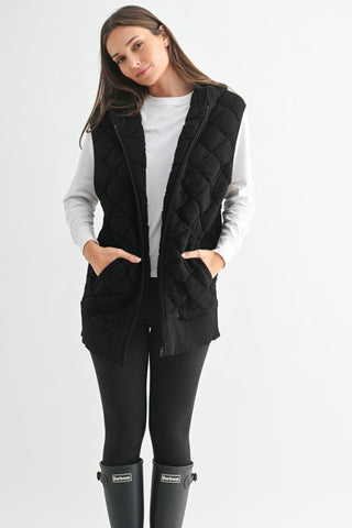 BLACK OVERSIZED QUILTED VEST